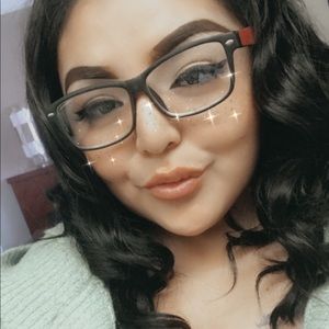 Meet your Posher, Phyllis